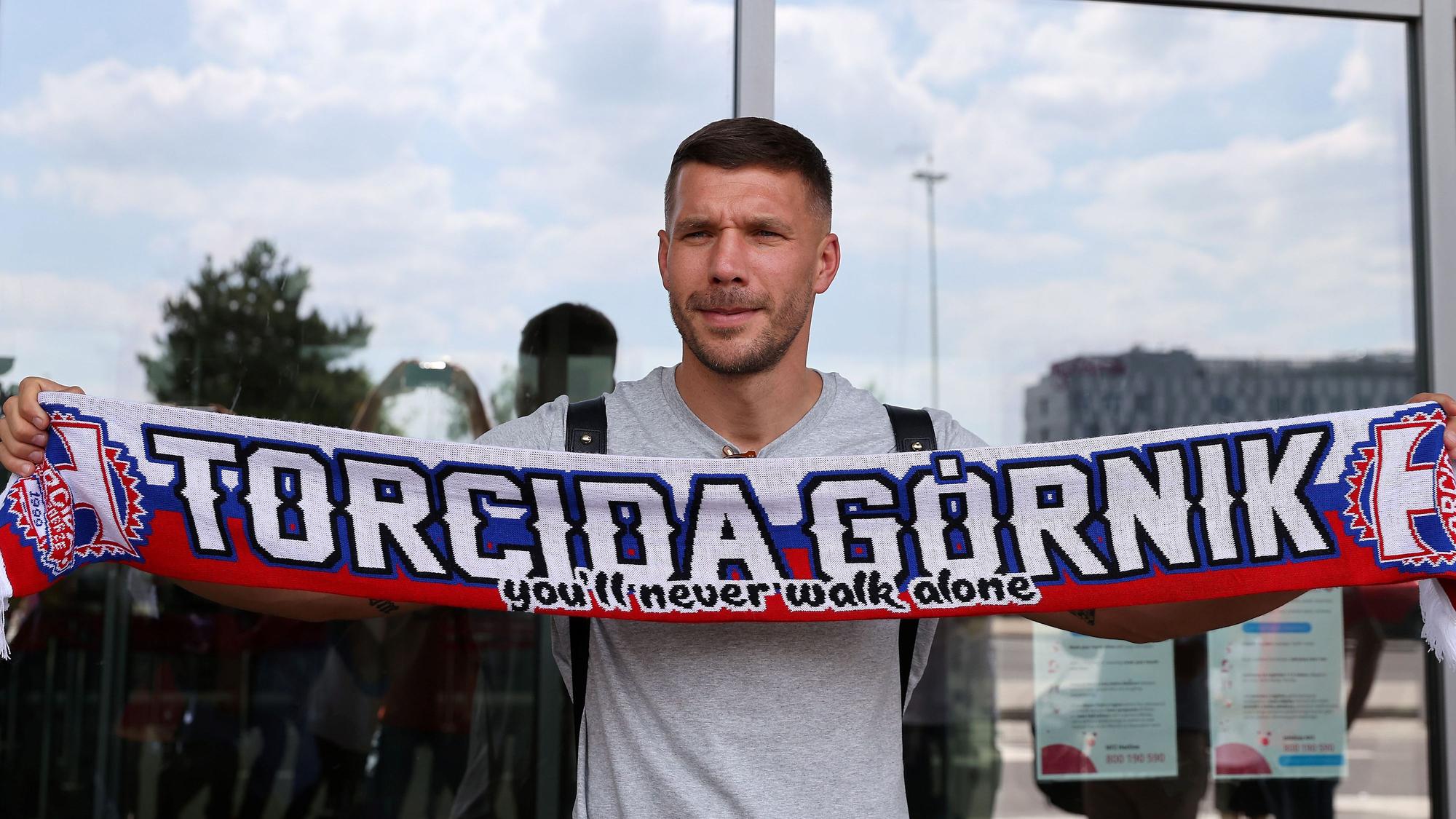 Lukas Podolski spielt auch kommende Saison beim polnischen Erstligisten Gornik Zabrze.