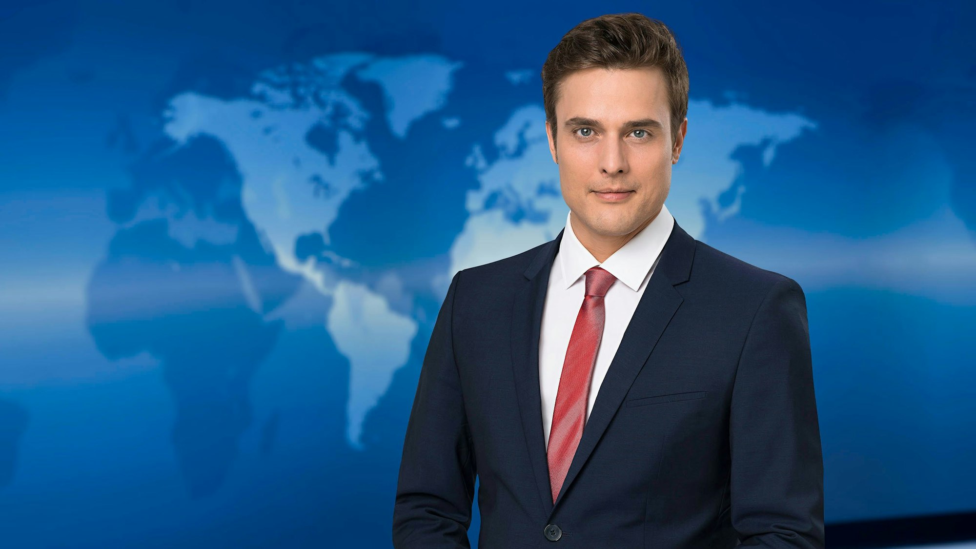 Moderator Constantin Schreiber im Studio der ARD-„Tagesschau“