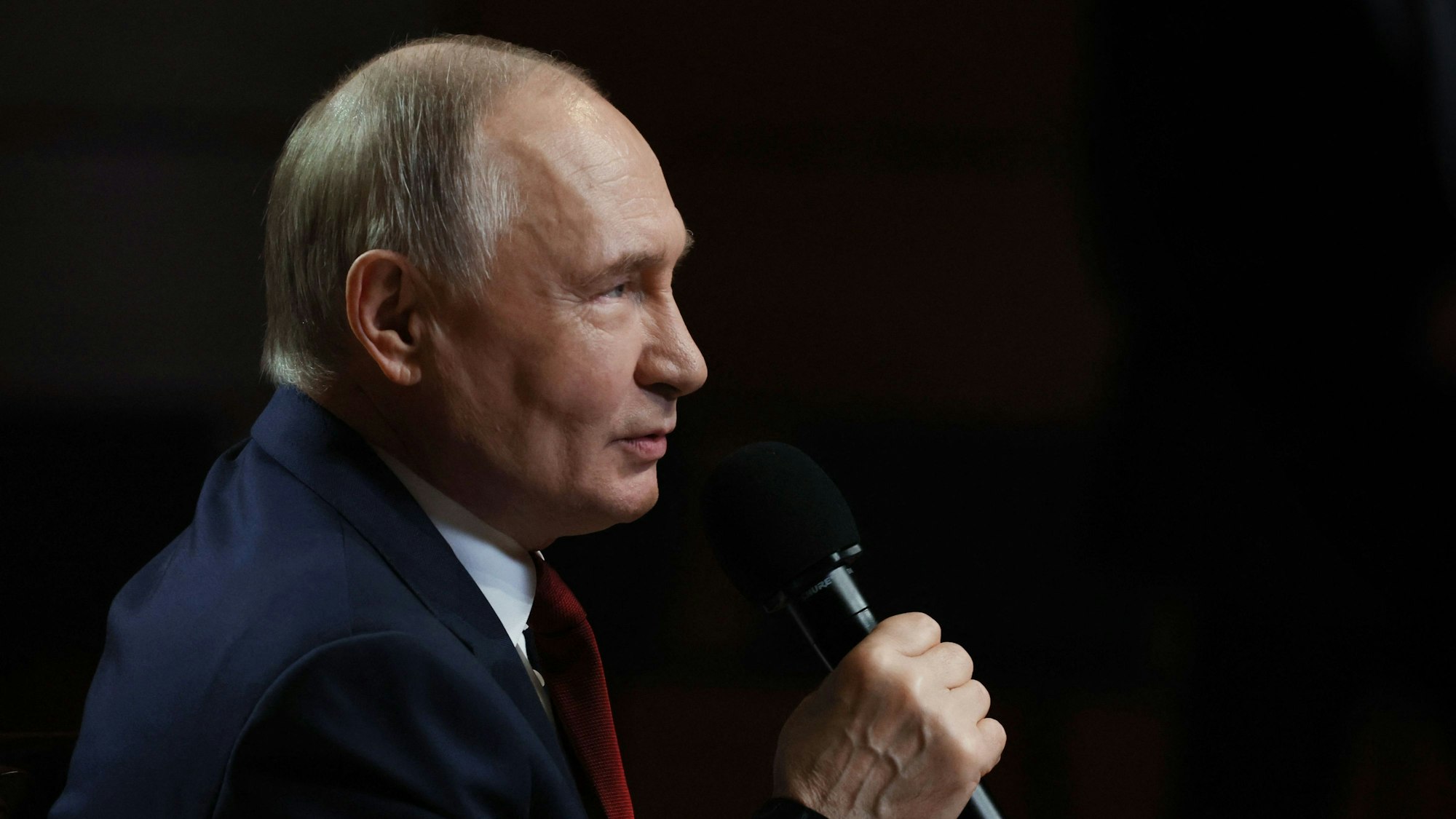 Kremlchef Wladimir Putin setzt Russlands Krieg gegen die Ukraine fort. (Archivbild)