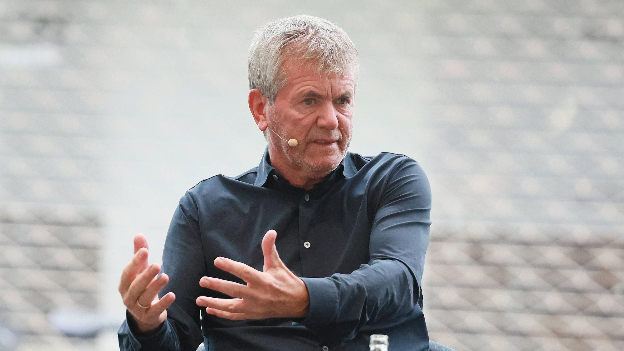 Friedhelm Funkel beim FC-Talk von Kölner Stadt-Anzeiger und Express im Fleischhauer Audizentrum