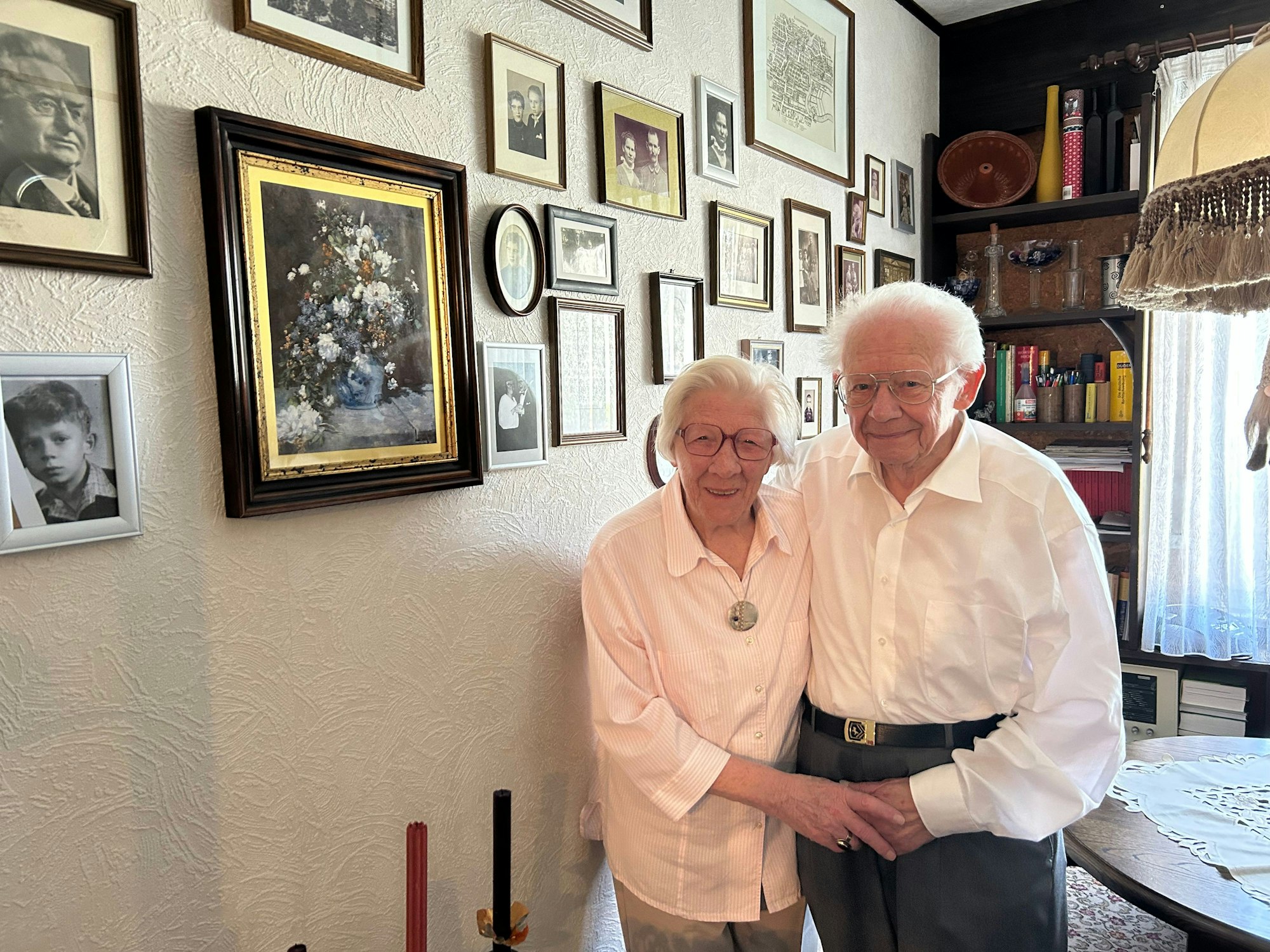 Hildegard und Klaus-Jürgen Hoffheinz aus Schlebusch Süd feiern am 28. Mai 70. Hochzeitsjubiläum.