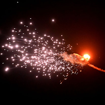 Das Foto zeigt die Explosion einer russischen Angriffsdrohne, die von ukrainischen Streitkräften abgeschossen wurde. (Archivbild)