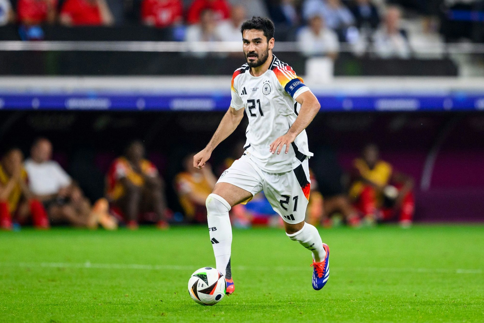 Ilkay Gündogan engagiert sich seit langem gegen Rassismus und Fremdenhass.