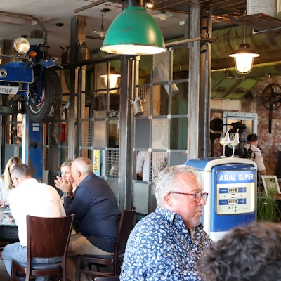 Impressionen aus der Motorworld beim „Meet & Taste“ der Cologne Fine Food Days