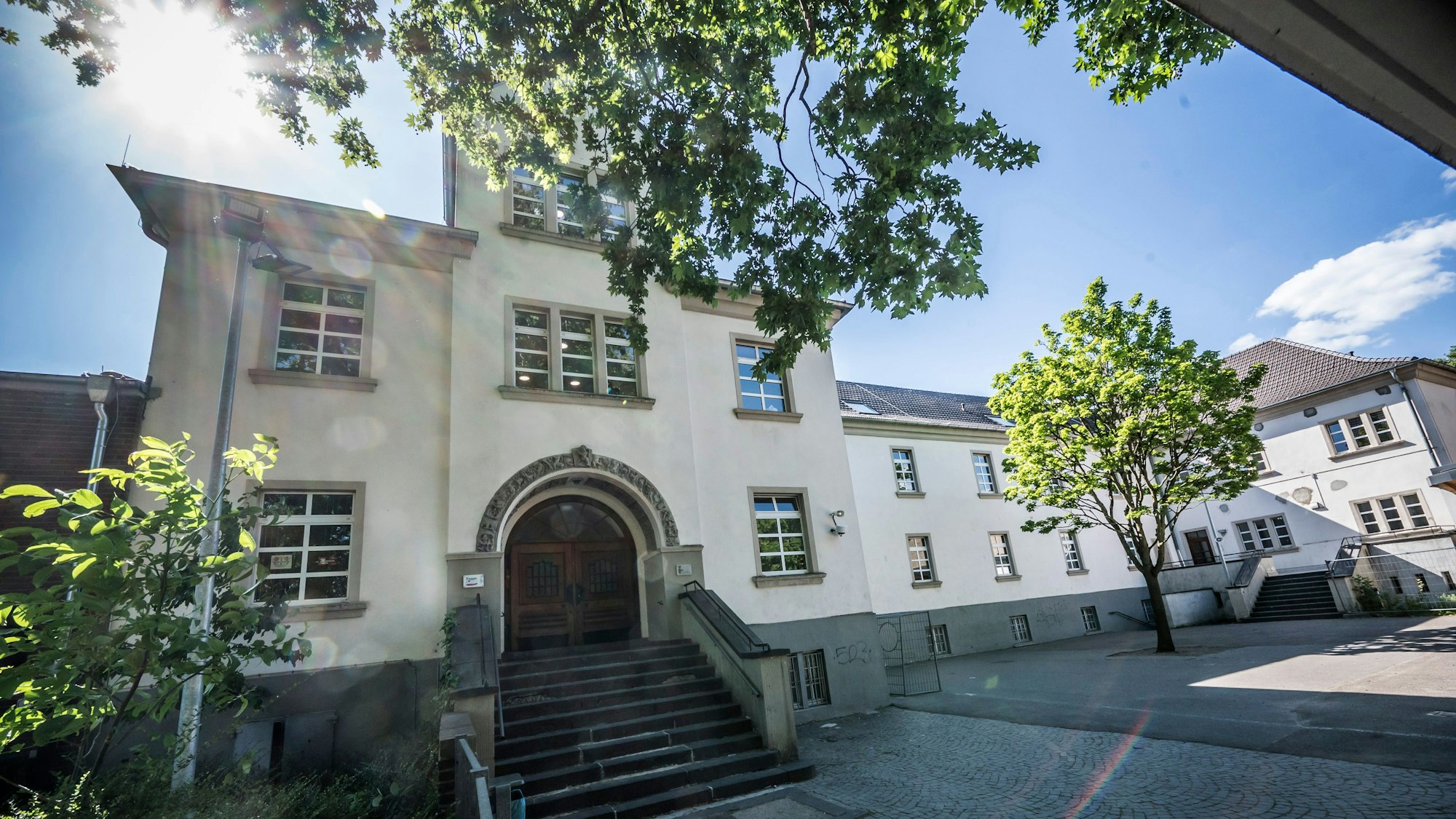 Jüngstes Opfer war die Gemeinschaftsgrundschule Im Steinfeld in Bürrig Mitte April.
