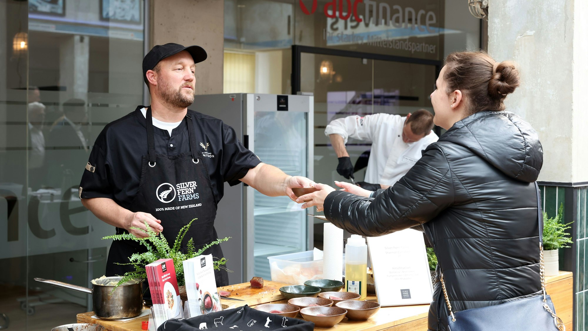 Impressionen aus der Motorworld beim „Meet & Taste“ der Cologne Fine Food Days