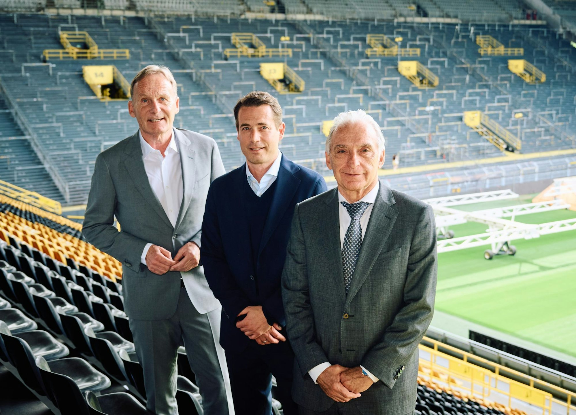 Hans-Joachim Watzke (l) erhält beim Kampf um das Präsidenten-Amt beim BVB Konkurrenz vom Amtsinhaber Reinhold Lunow (r)