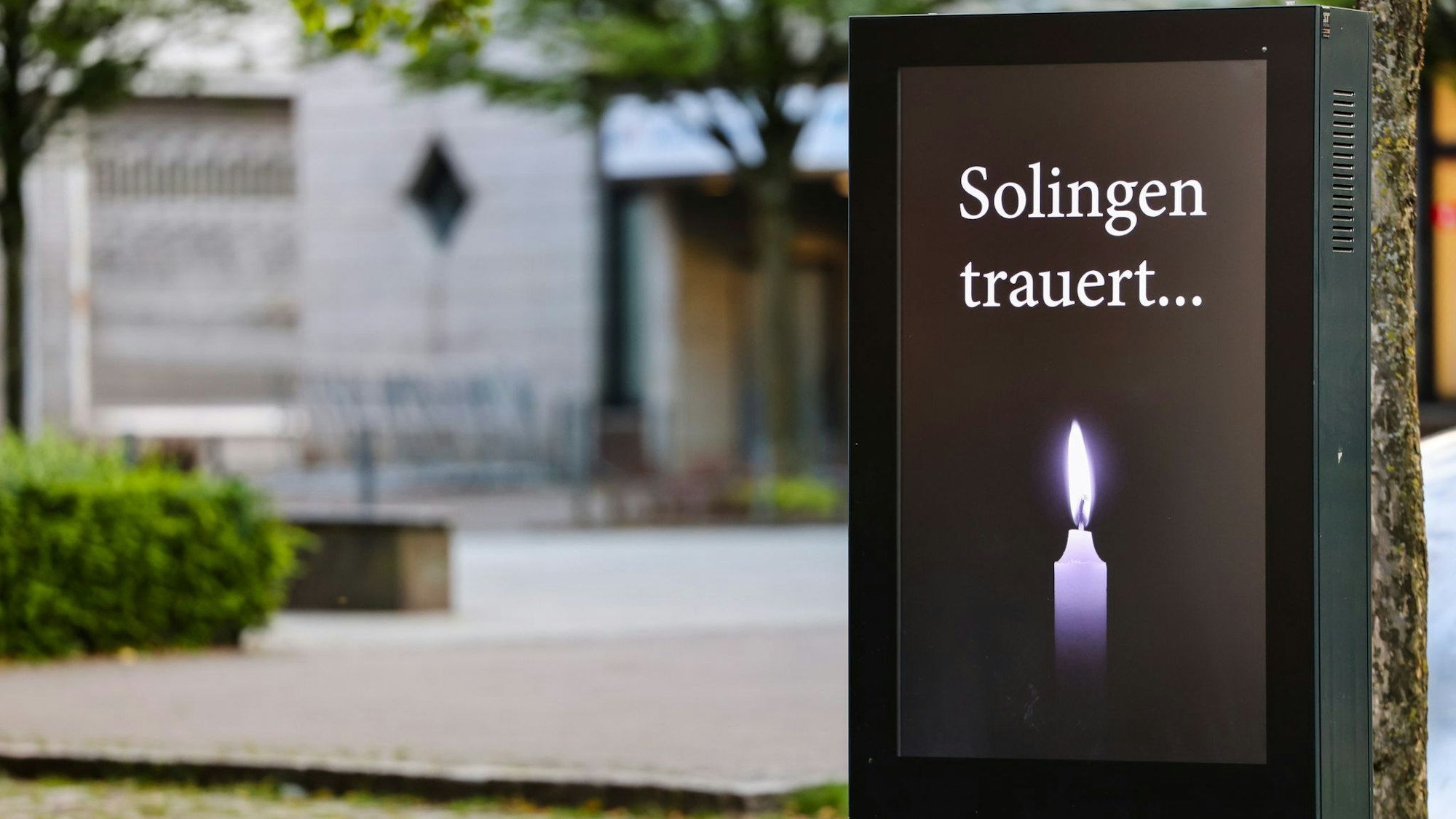 Nach der Tat herrschte Trauer am Tatort. (Archivbild)