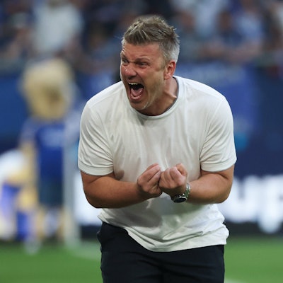 Geht an der Seitenlinie gerne emotional mit: Kölns neuer Trainer Lukas Kwasniok