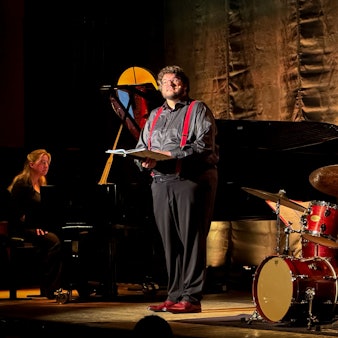 Axel Ranisch, Ragna Schirmer und Matthias Daneck beleuchten DDR-Kultur mit poetischer Tiefe „Volkseigen Ton“ im Scala Club Opladen.