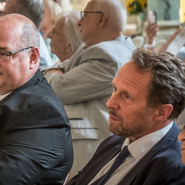 Stefan Hebbel und Uwe Richrath wollen beide Oberbürgermeister von Leverkusen werden.