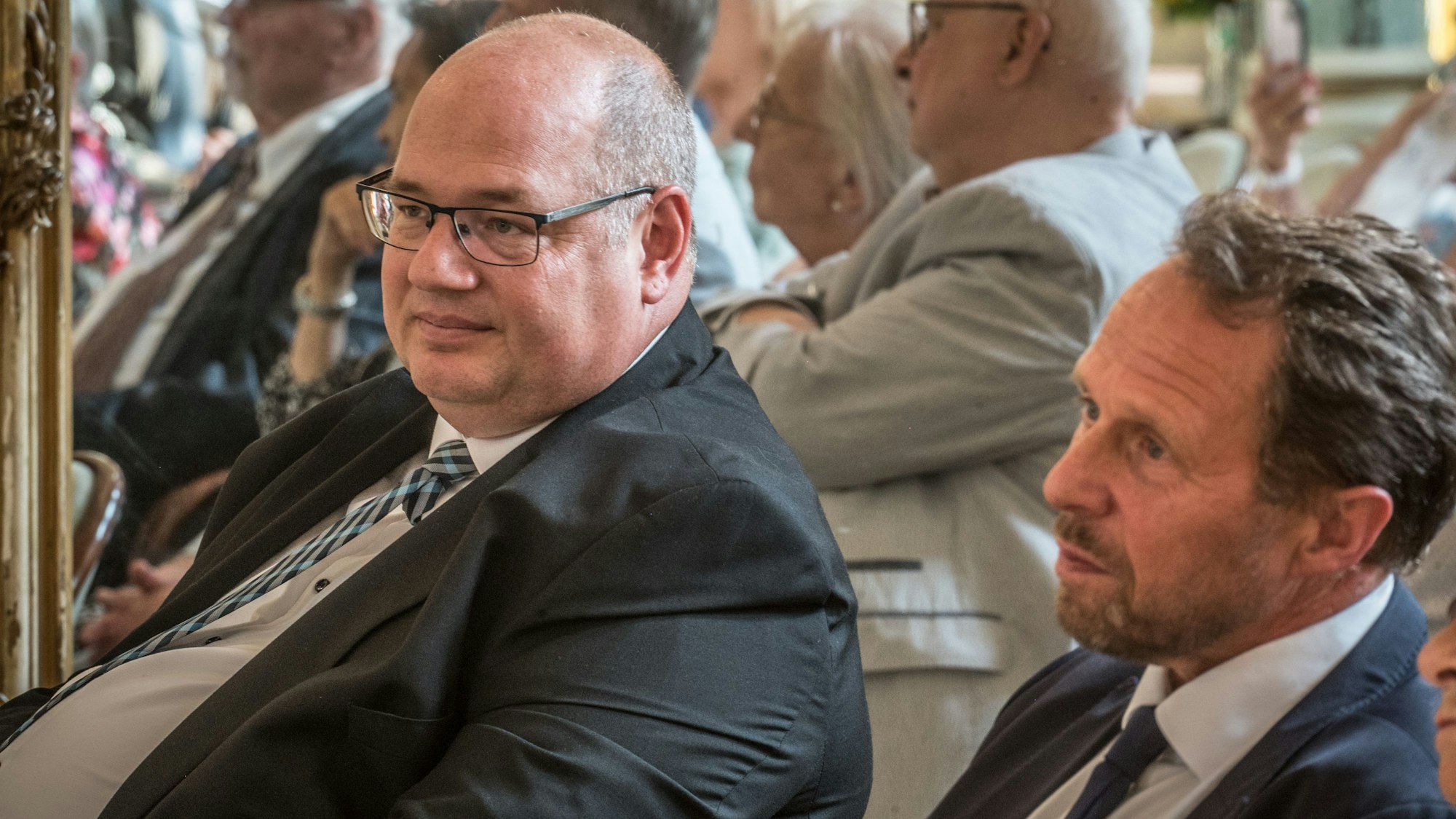 Stefan Hebbel und Uwe Richrath wollen beide Oberbürgermeister von Leverkusen werden.