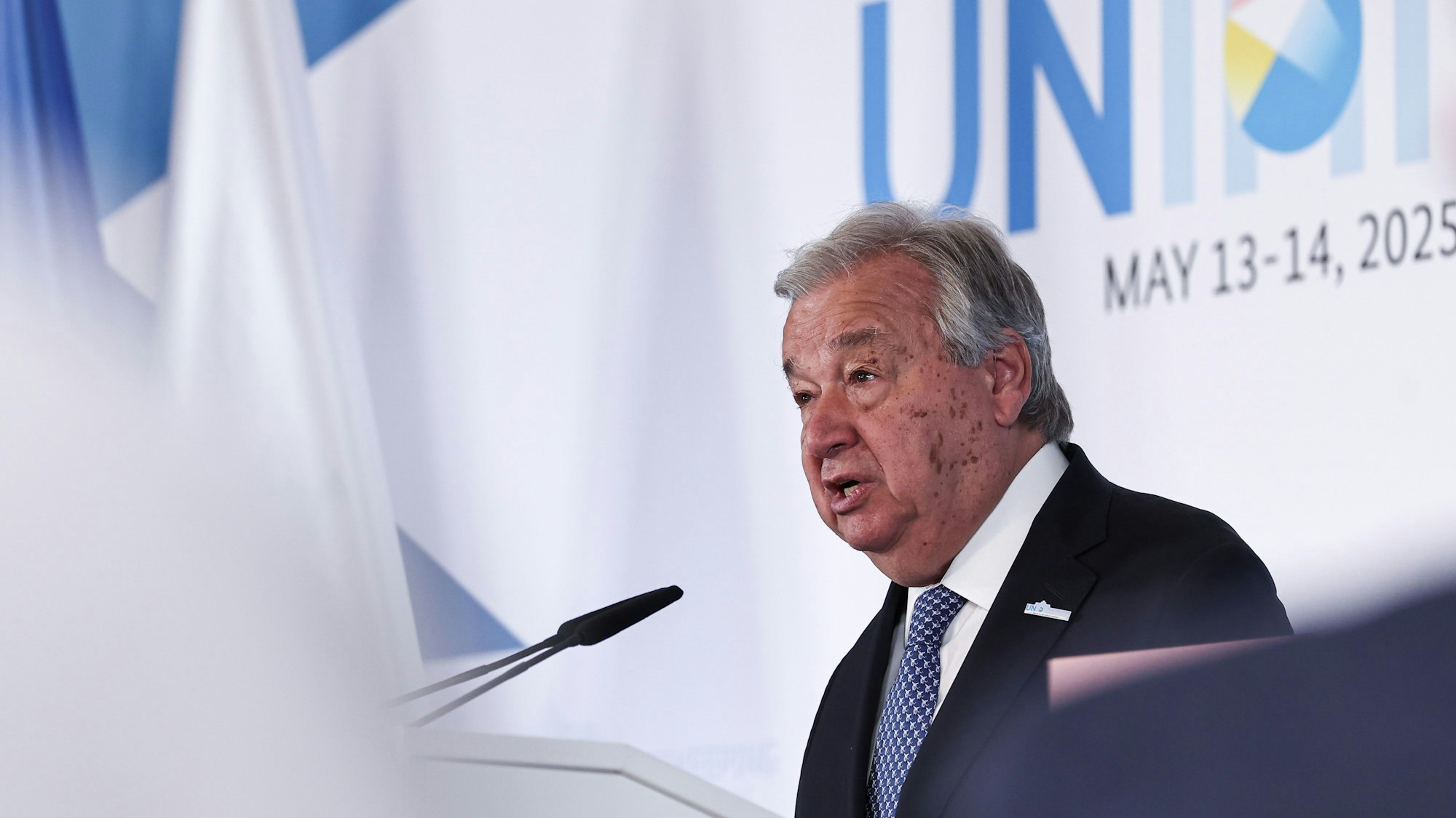 UN-Generalsekretär António Guterres bei einer Pressekonferenz im Rahmen des UN Peacekeeping Ministerial 2025.