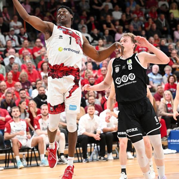 20250525-UHK-Basketball Bayer Giants-Wolmirstedt
links: C.J.Oldham (Bayer)
Foto: Uli Herhaus