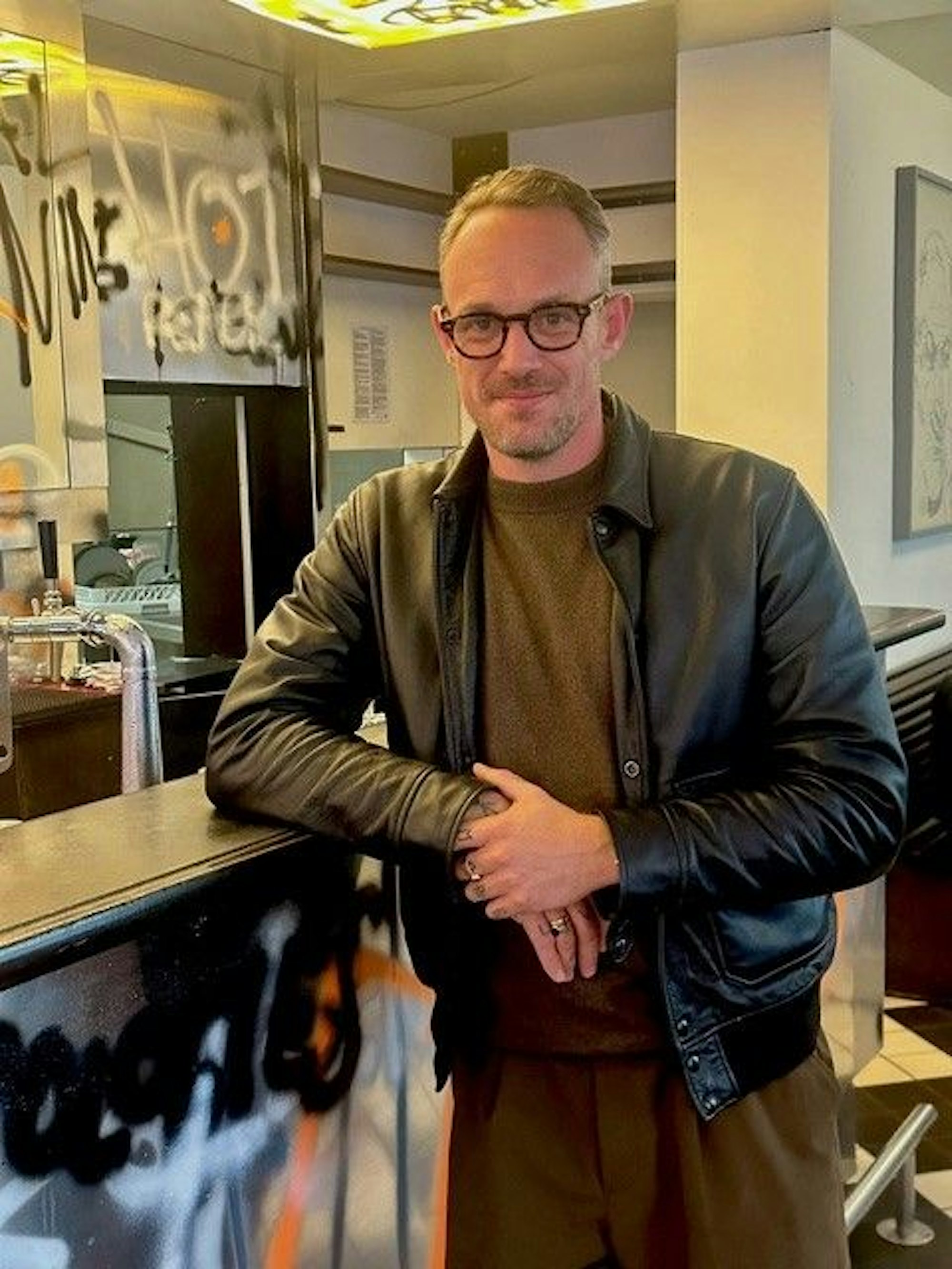 Alex Flick, Neu-Galerist und Café-Central-Pächter