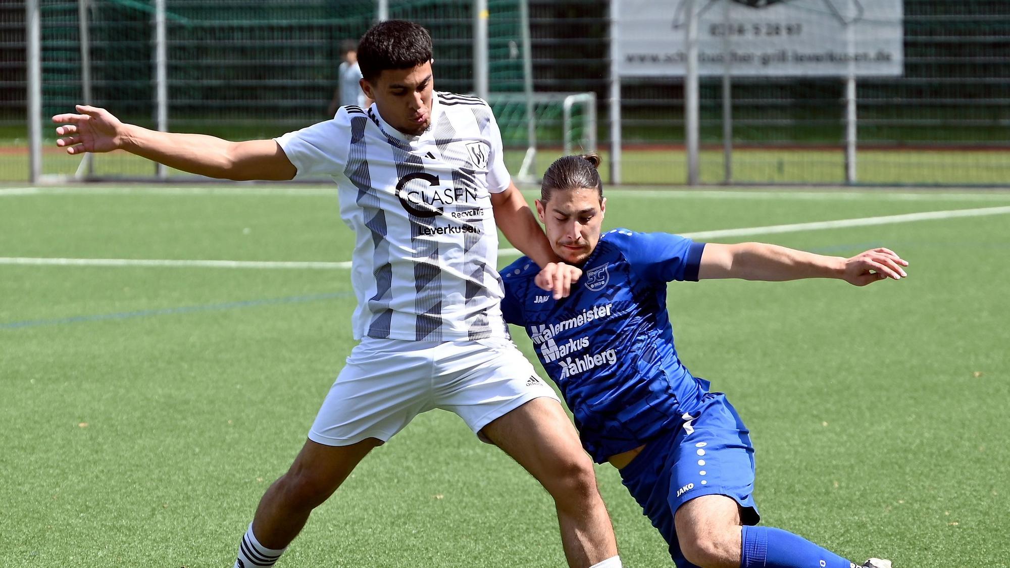 01.06.2025, Fussball-SV Schlebusch-Rheinbach
links: Nr 4
Foto: Uli Herhaus