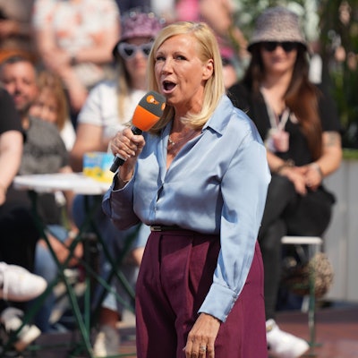 Andrea Kiwi Kiewel im ZDF Fernsehgarten am 11.05.2025 in Mainz.