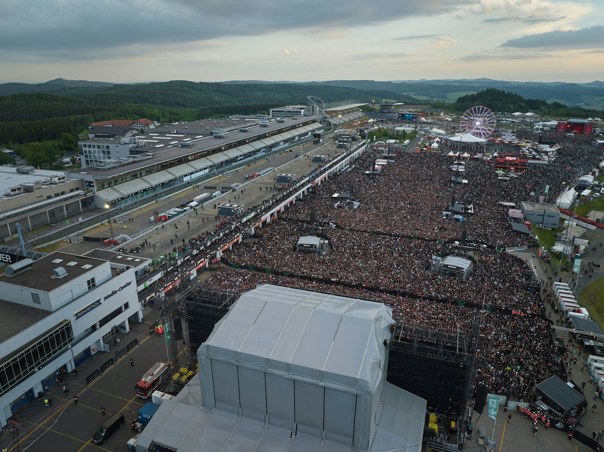 Rock am Ring ist dieses Jahr mit 90.000 Tickets ausverkauft. (Archivbild)
