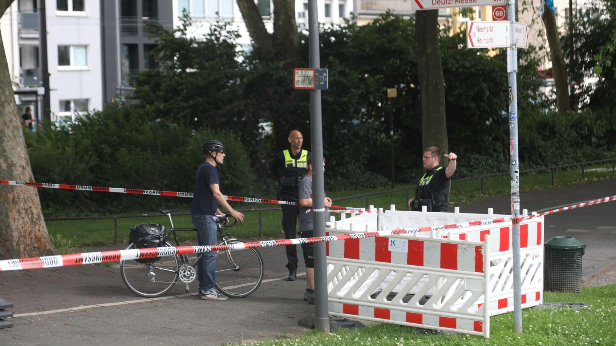 02.02.2025, Köln: Auf der Deutzer Werft wurden drei Weltkriegsbomben gefunden. Die Entschärfung soll am Mittwoch stattfinden, von den Evakuierungen sind dann 20.000 Anwohner betroffen. Foto: Arton Krasniqi