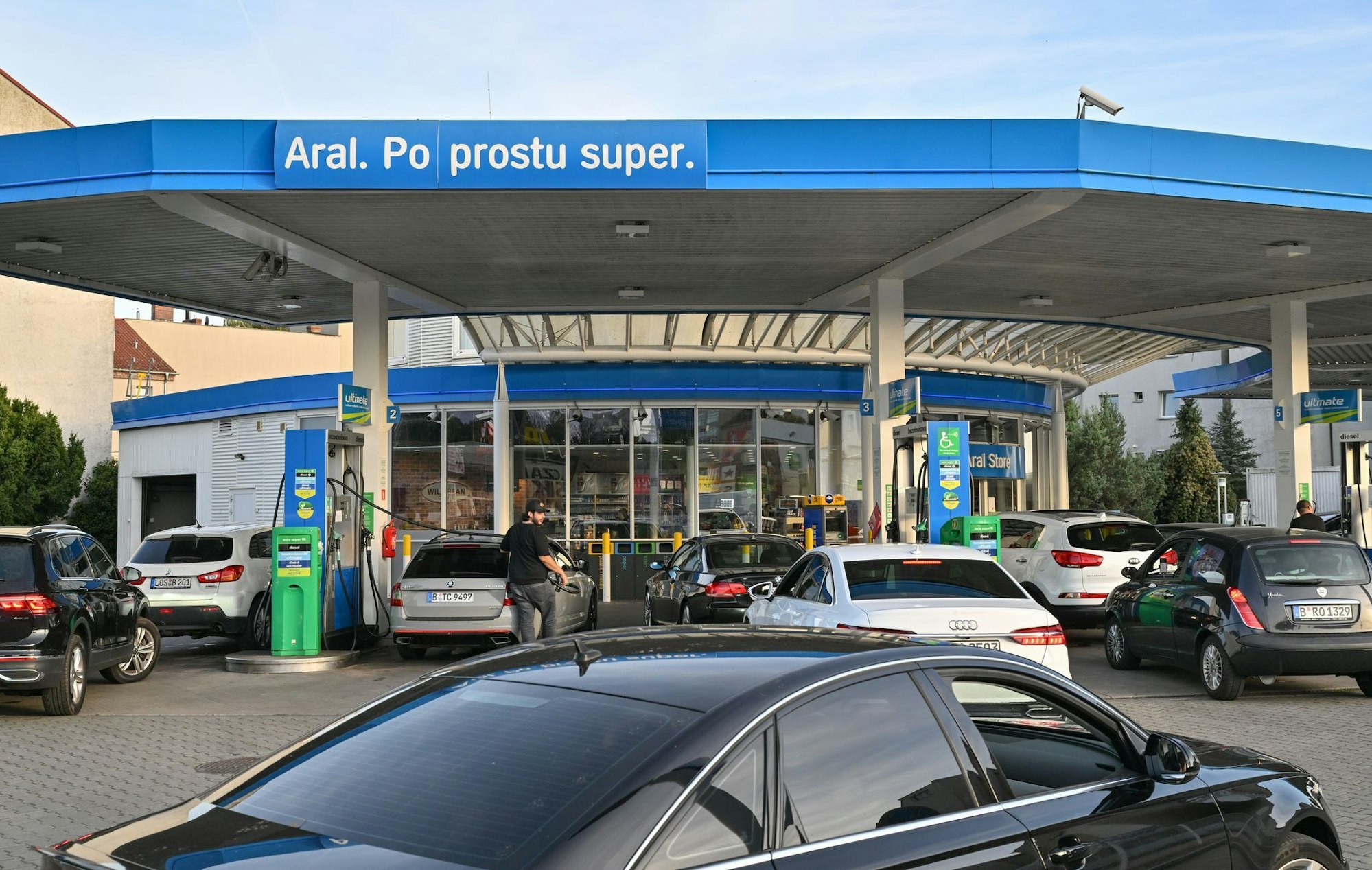 Eine polnische Tankstelle. In der Regel ist der Sprit dort deutlich billiger. (Archivbild)