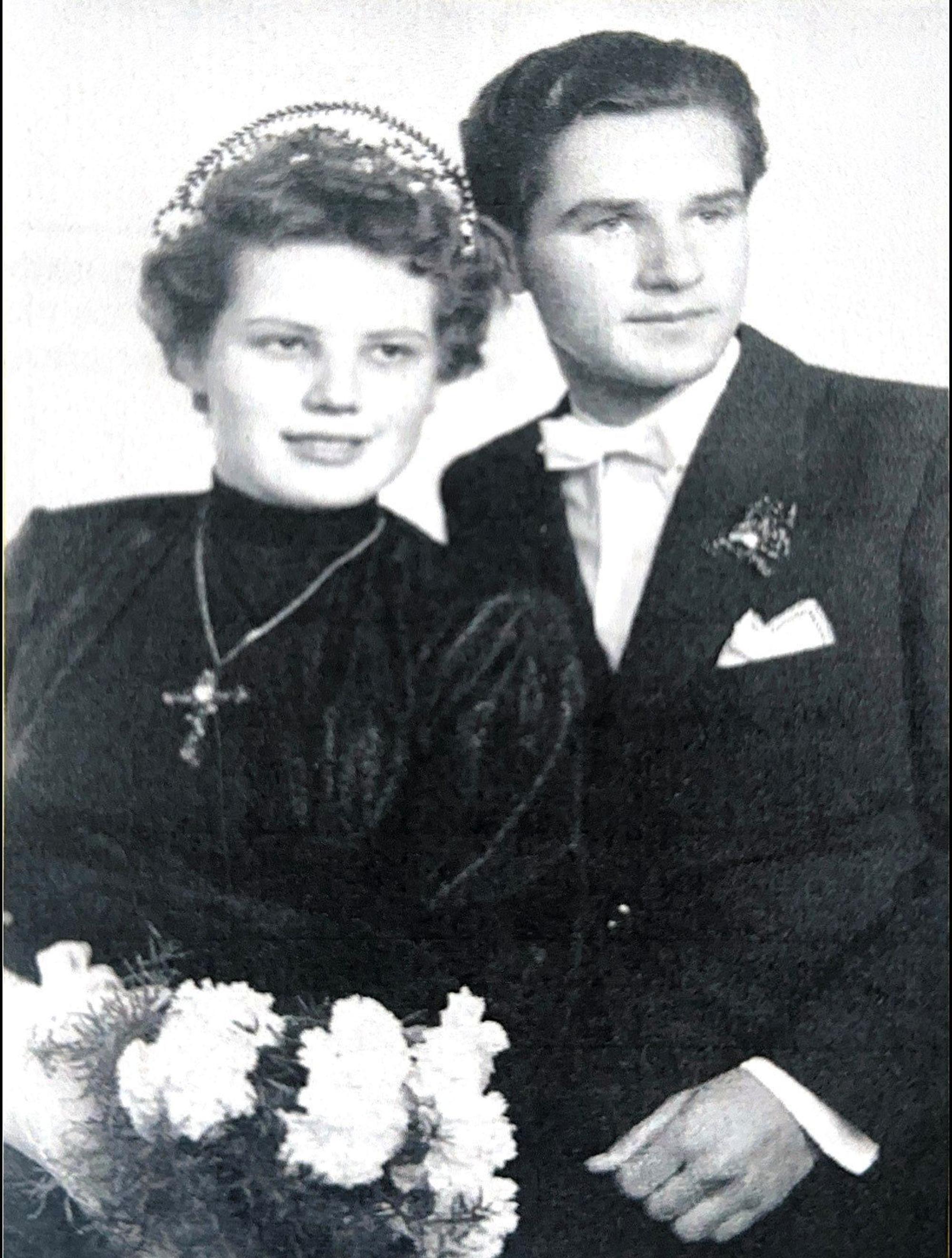 Das Hochzeitsfoto von Christine Maria und Franz Strack.