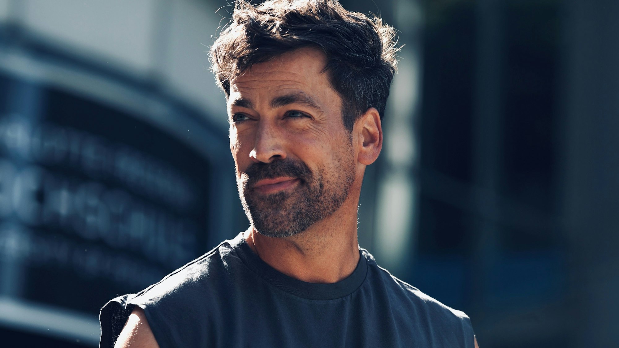 Matthias Rödder ist Schauspieler und Sänger