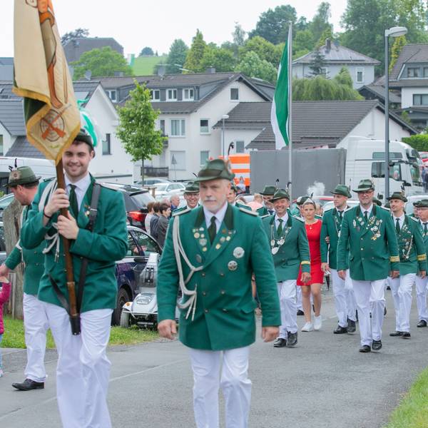 Das Schützenwesen hat in der Helling immer noch eine ganz besondere Bedeutung, das zeigt sich nicht nur beim Festzug.