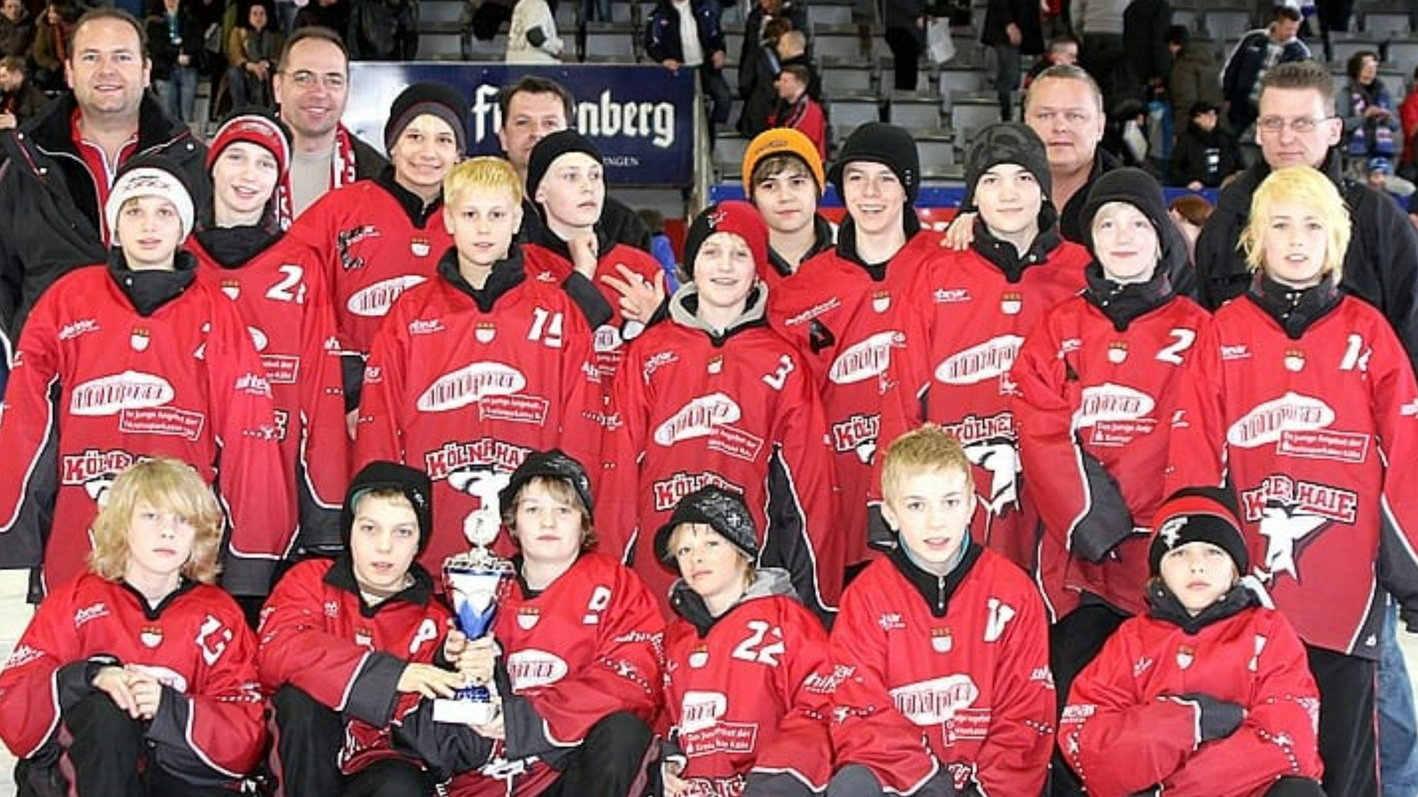 Mannschaftsfoto der Kölner Junghaie von 2008.
