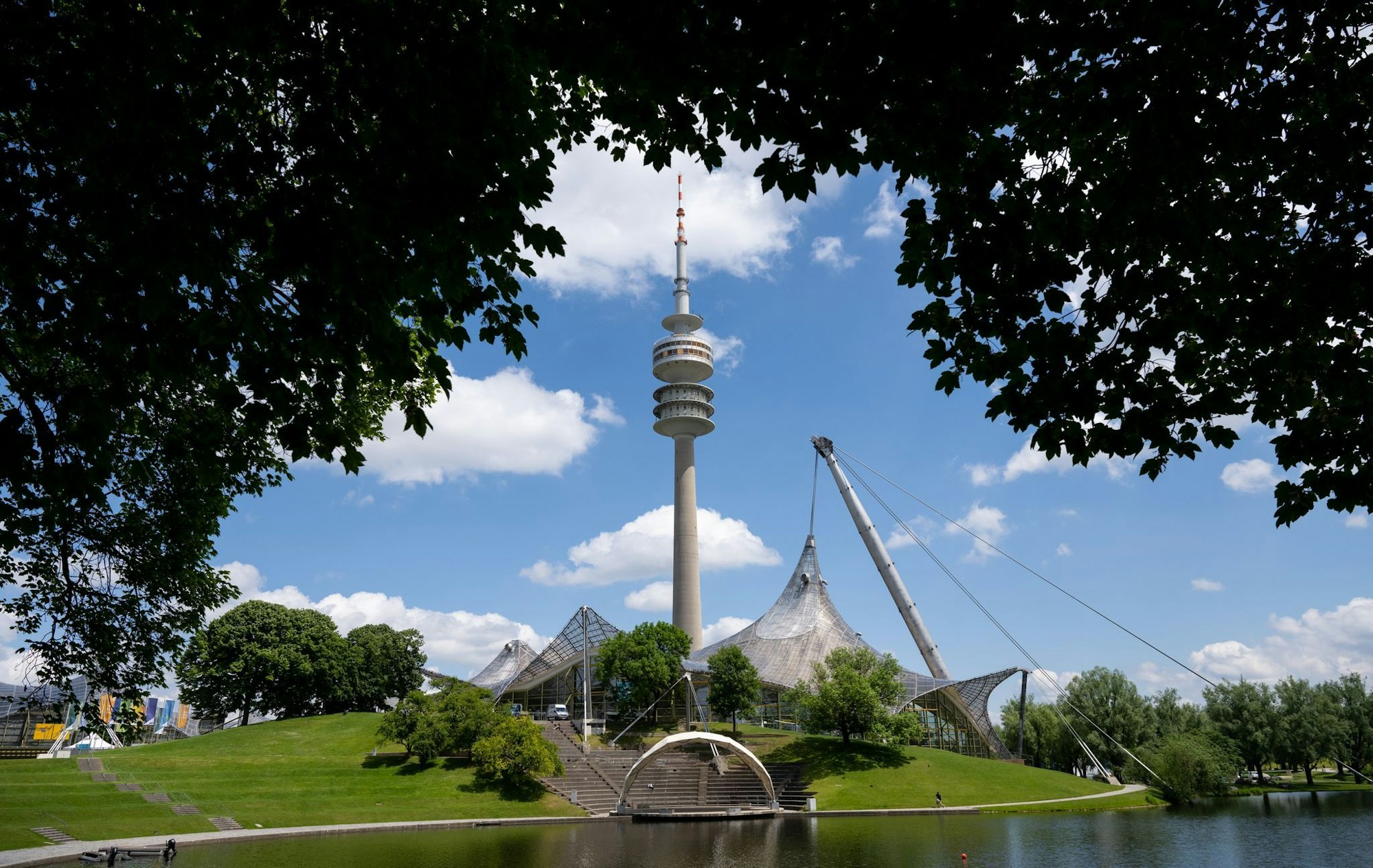 Das Restaurant im Münchner Olympiaturm ist derzeit geschlossen. (Archivbild)