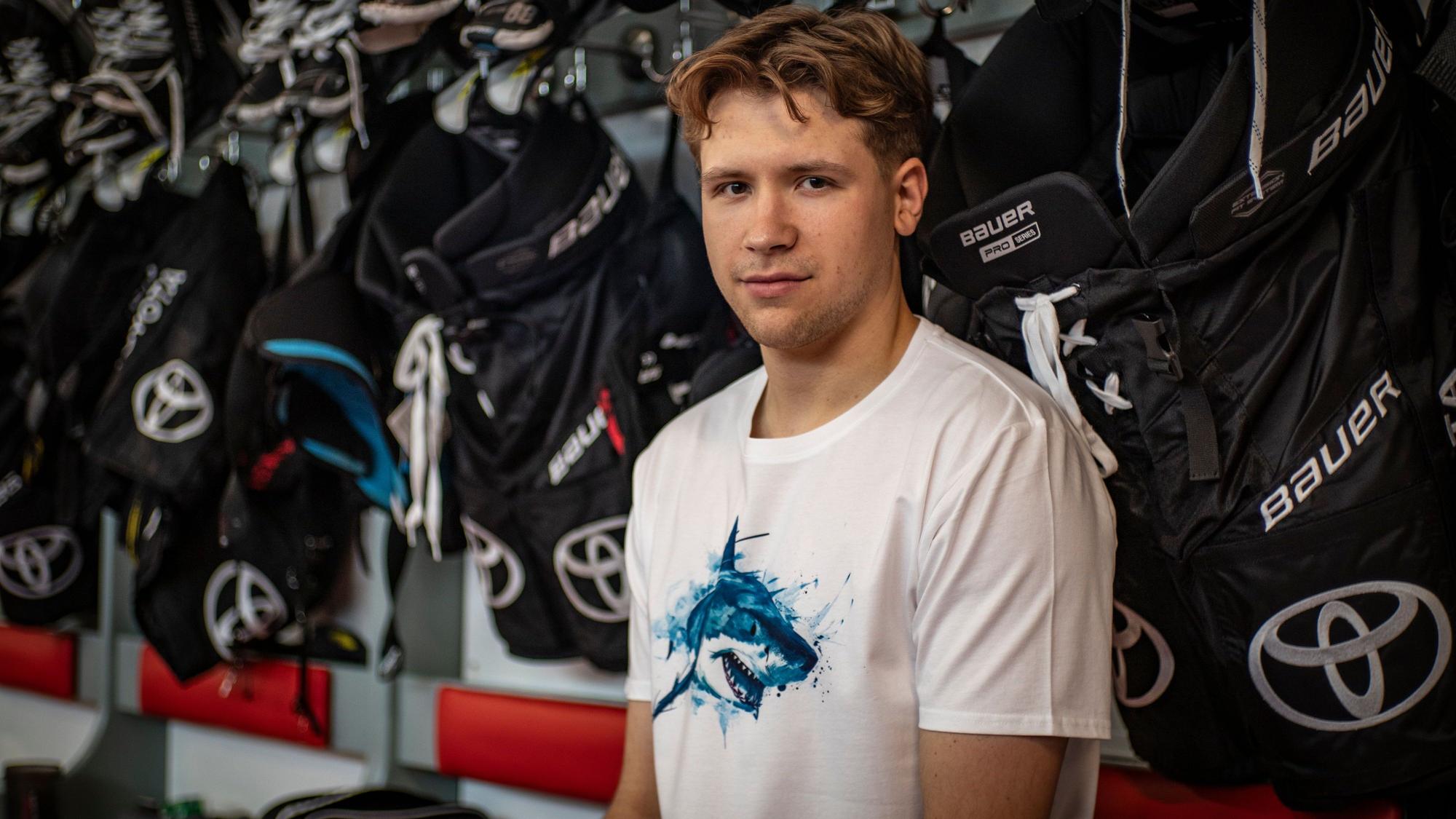 Sten Fischer ist der dritte Neuzugang der Kölner Haie für die Saison 2025/26.
