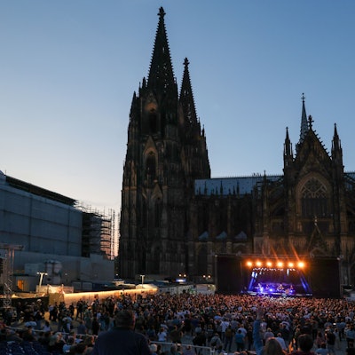 „Kettcar“ spielte im Vorjahr auf dem Roncalliplatz am Dom.