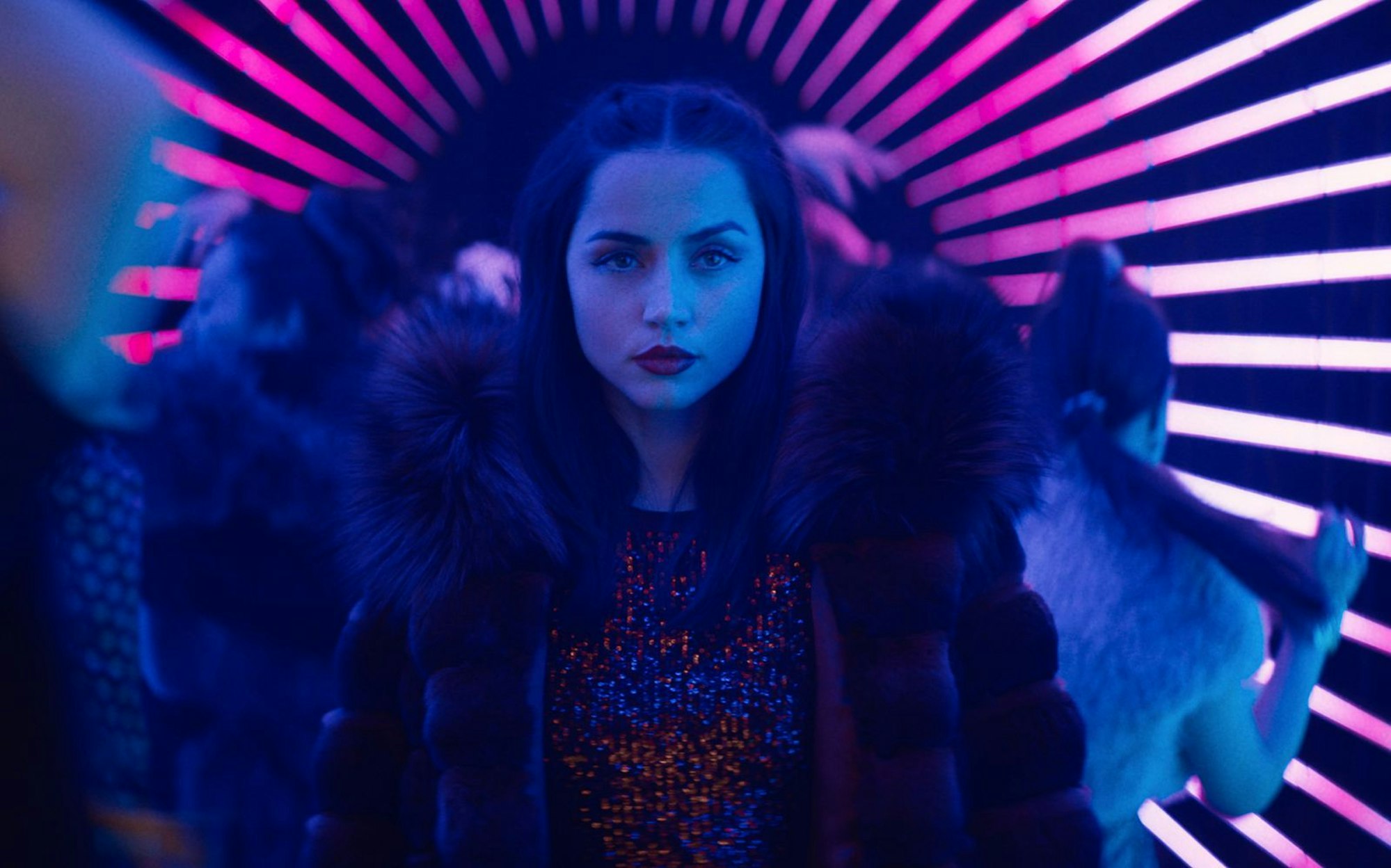 Ana de Armas spielt die Hauptrolle im Spin-off „From the World of John Wick: Ballerina“. (Bild: 2025 Lionsgate)