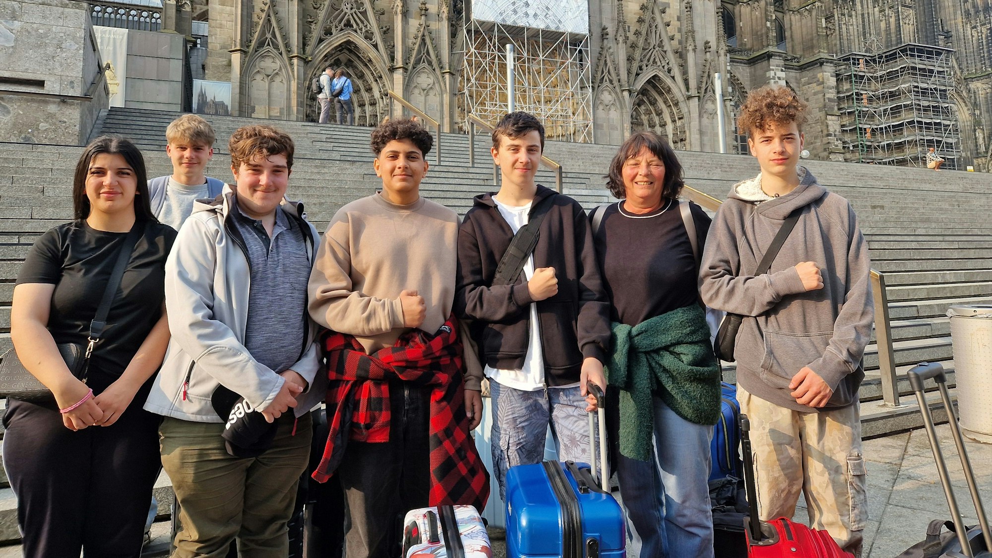 Eine Abschlussklasse aus Baden-Württemberg muss ihren Köln-Besuch früher als geplant abbrechen.
