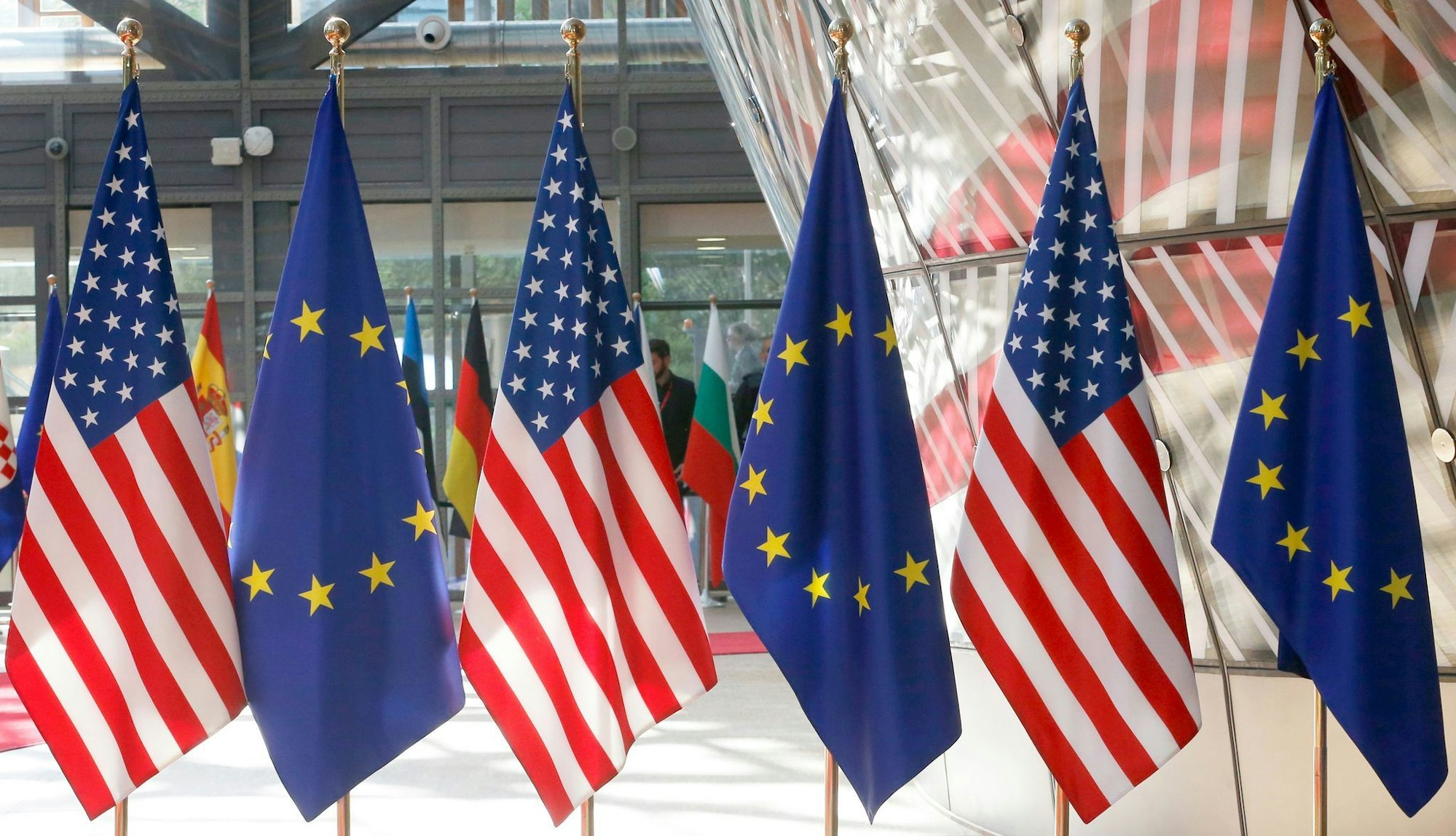 Im Zollstreit zwischen den USA und der EU ist keine schnelle Einigung in Sicht. (Symbolbild)