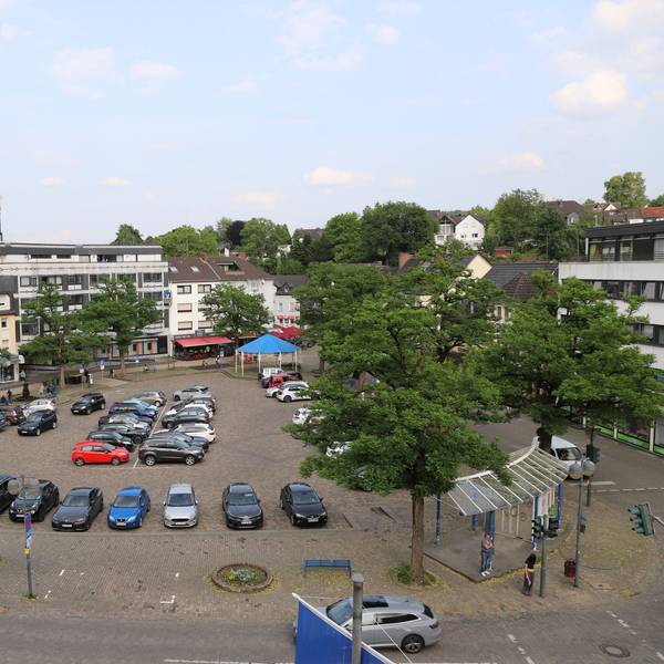 Auch der Marktplatz in Eitorf war wieder Thema im Rat (Archivbild).