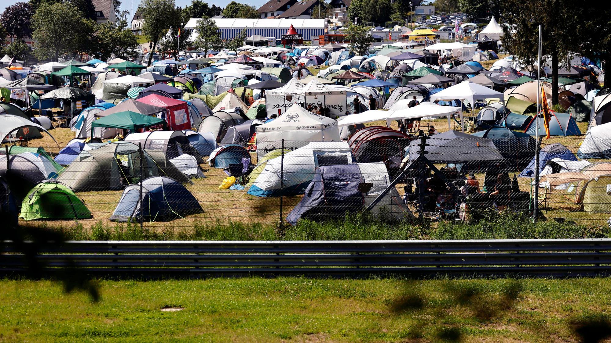 Campingplatz an der Rennstrecke bei Rock am Ring 2024. (Archivbild)