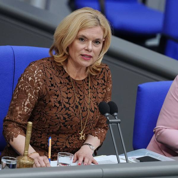 04.06.2025, Berlin: Julia Klöckner (CDU), Bundestagspräsidentin, spricht bei einer Regierungsbefragung im Plenum des Bundestags.