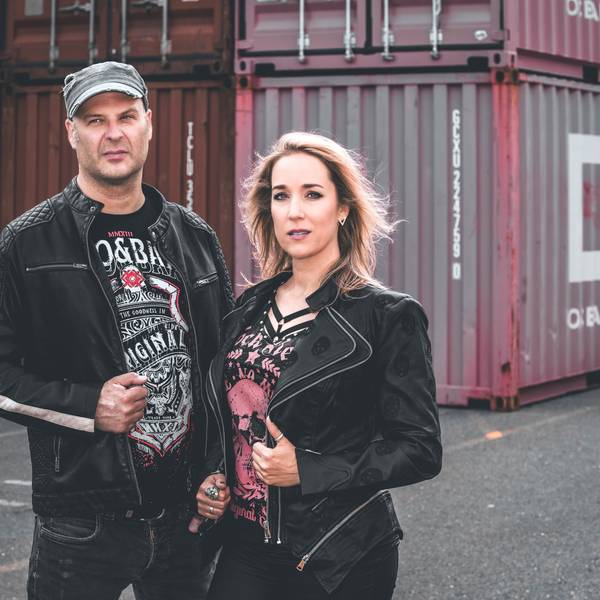 Olli Fuchs und Sinah Meier veröffentlichen ihr drittes Album heute auf dem eigenen Label "Storm Inside Records".