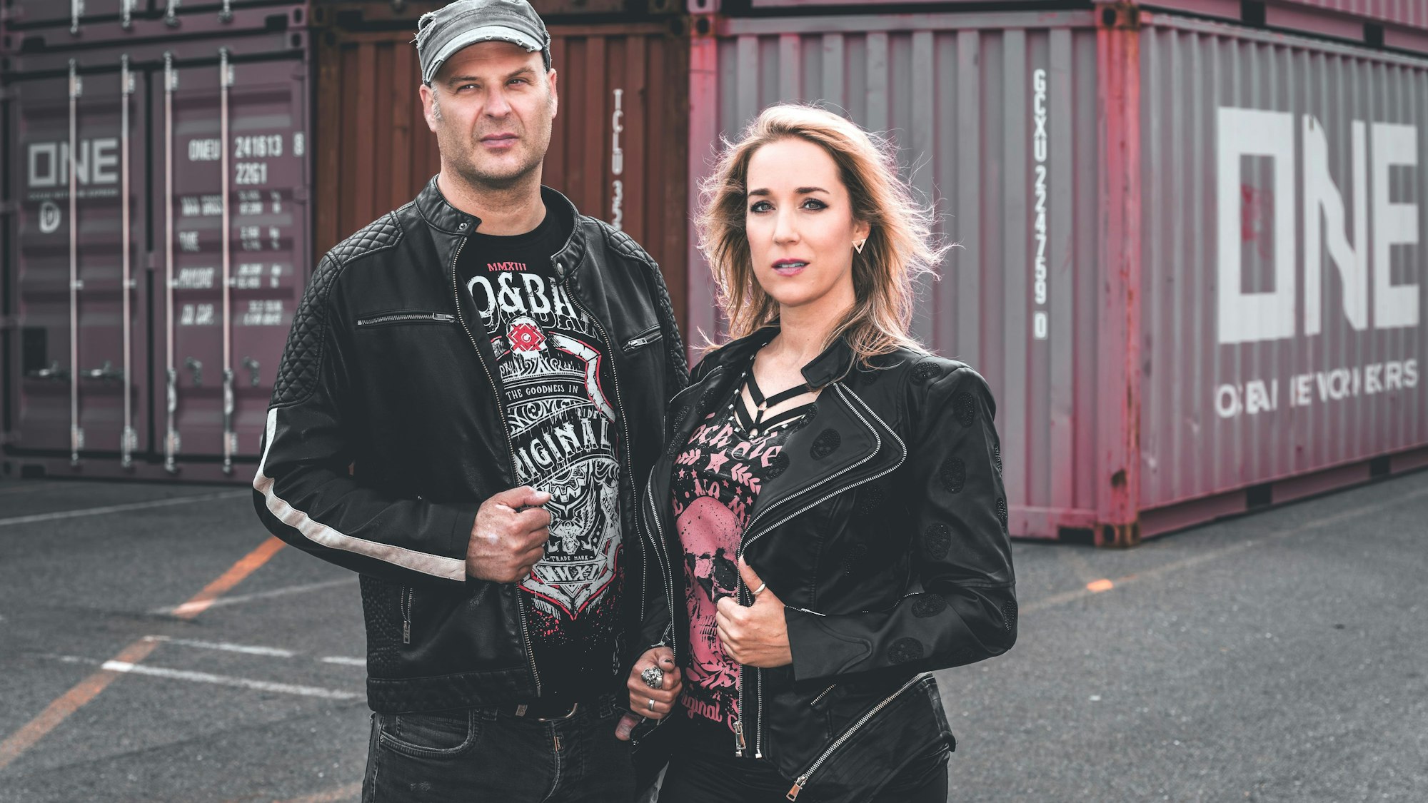 Olli Fuchs und Sinah Meier veröffentlichen ihr drittes Album heute auf dem eigenen Label "Storm Inside Records".