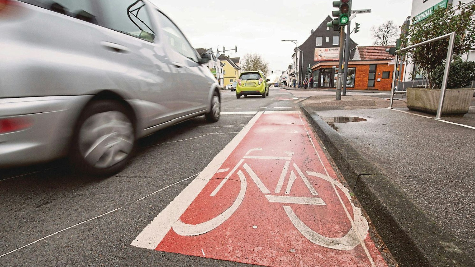 Zwei verunglückte Radfahrer wurden nach Unfällen in Krankenhäuser eingeliefert. (Symbolbild)