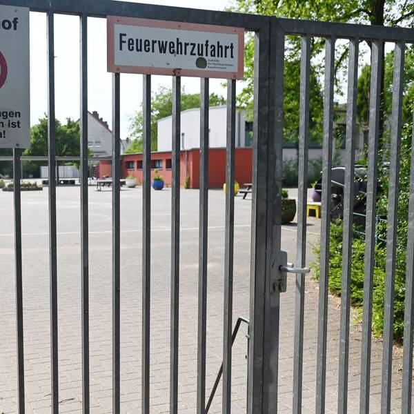 03.06.2025 Köln. Das Projekt Offene Schulhöfe ist eingestellt. GGS Nesselrodestraße. Foto: Alexander Schwaiger