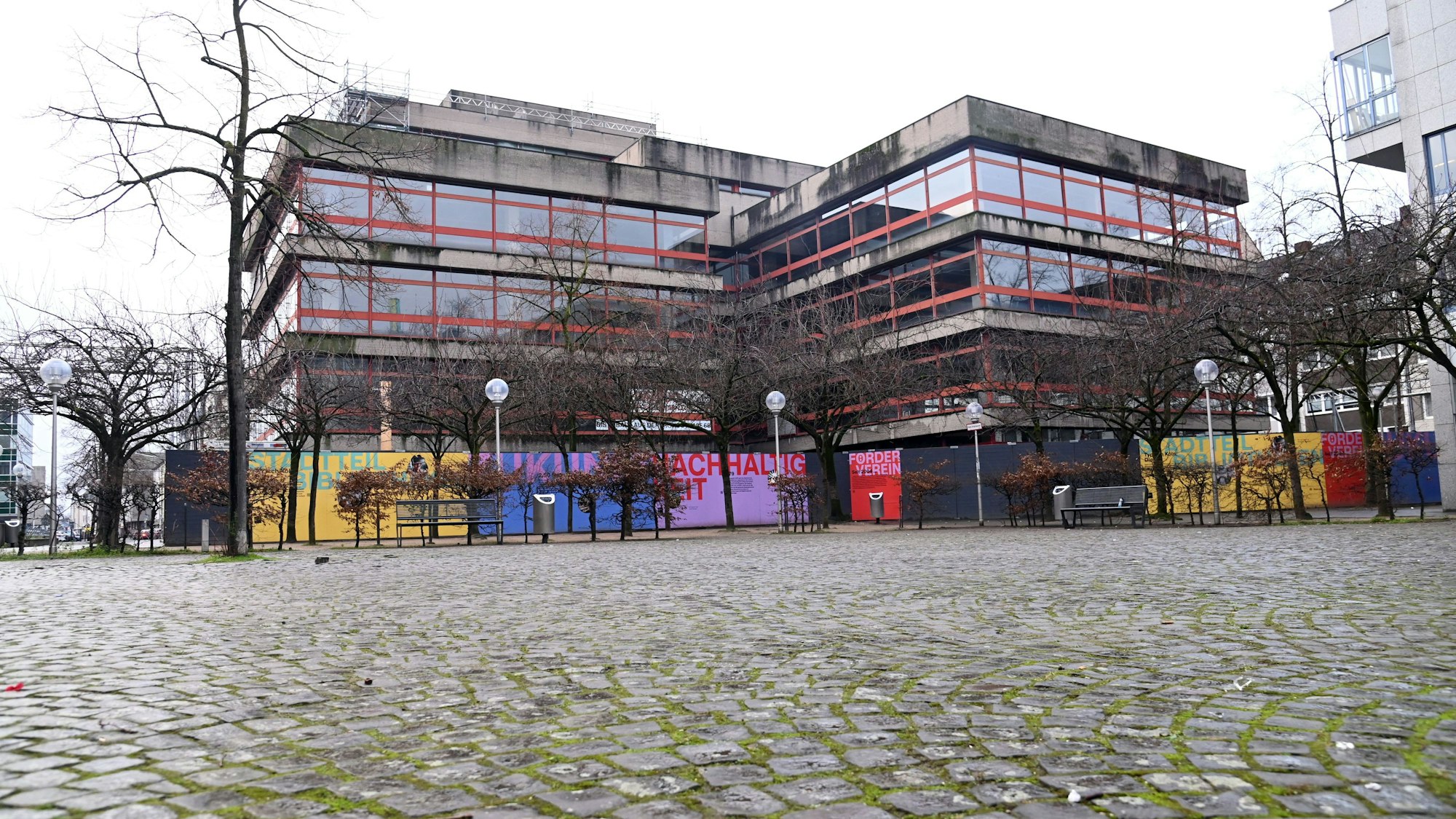 Das Gebäude wird voraussichtlich bis zum Jahr 2028 saniert und ist deshalb geschlossen.