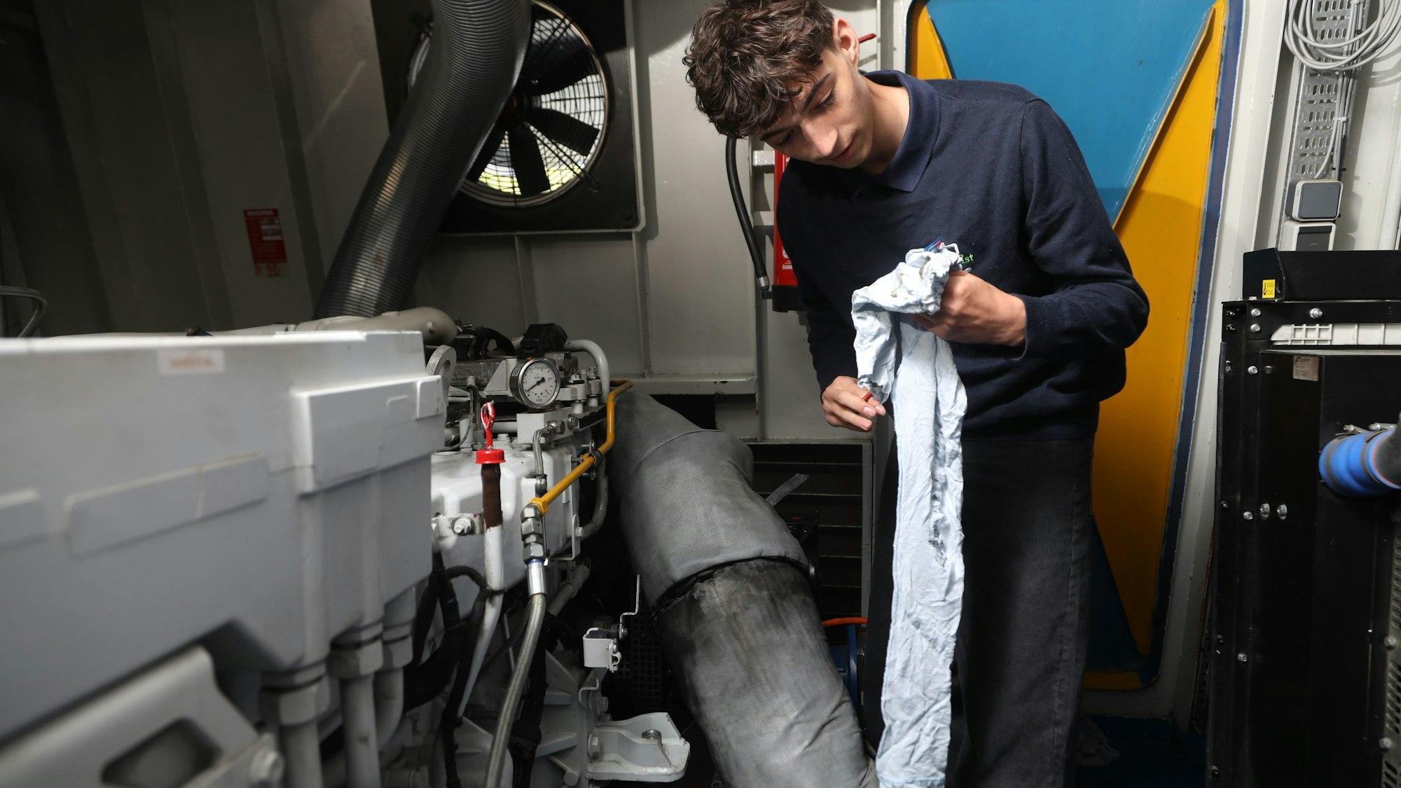 Im Maschinenraum gibt es jeden Morgen eine aufwändige Prüfung.