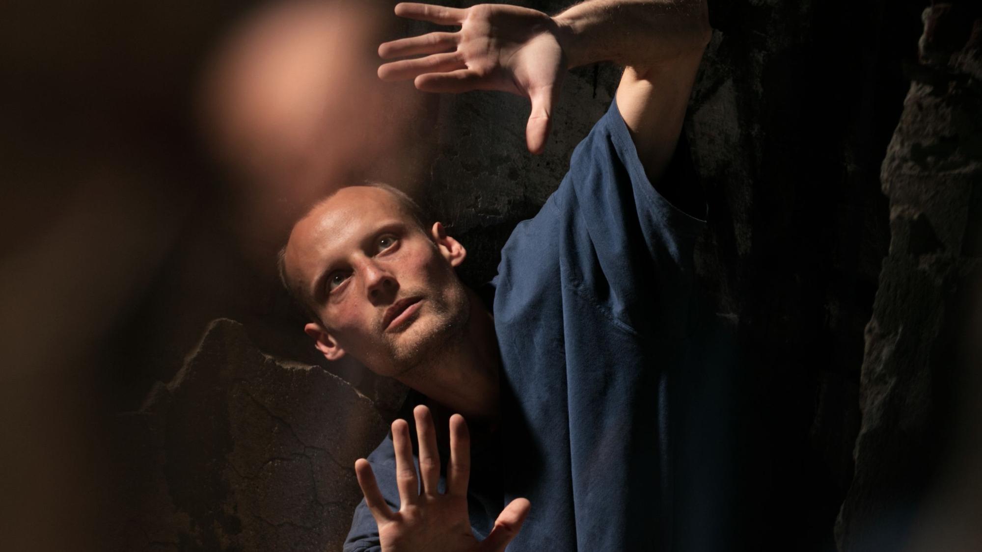 Felix Wirsing (36) stammt aus Gummersbach und lebt und arbeitet heute in Osnabrück.