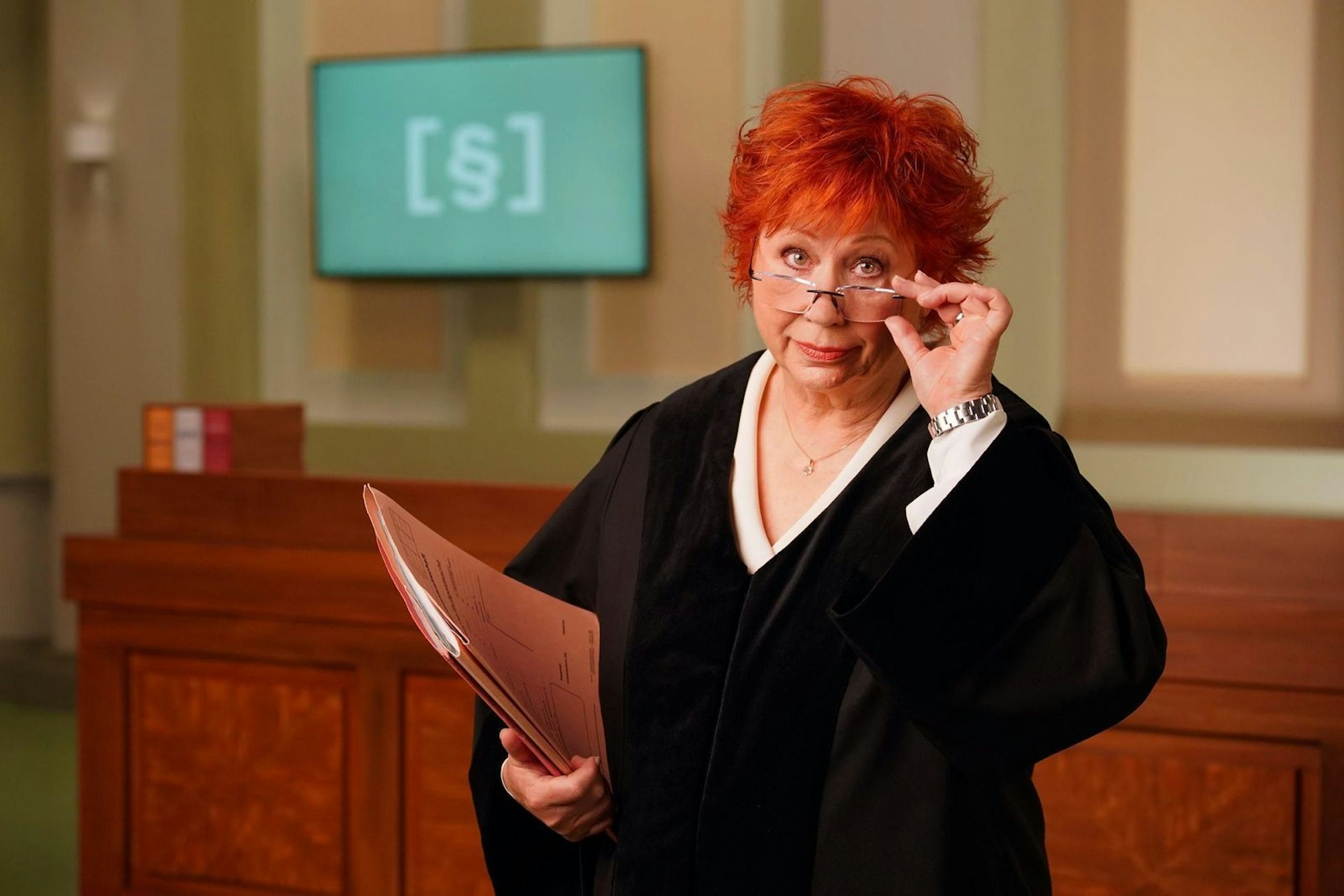 Vor drei Jahren kehrte Barbara Salesch aus dem Ruhestand ins Fernsehen zurück. Ein Comeback, dass sie nicht bereut habe, wie sie sagt. (Bild: RTL / Stefan Gregorowius)