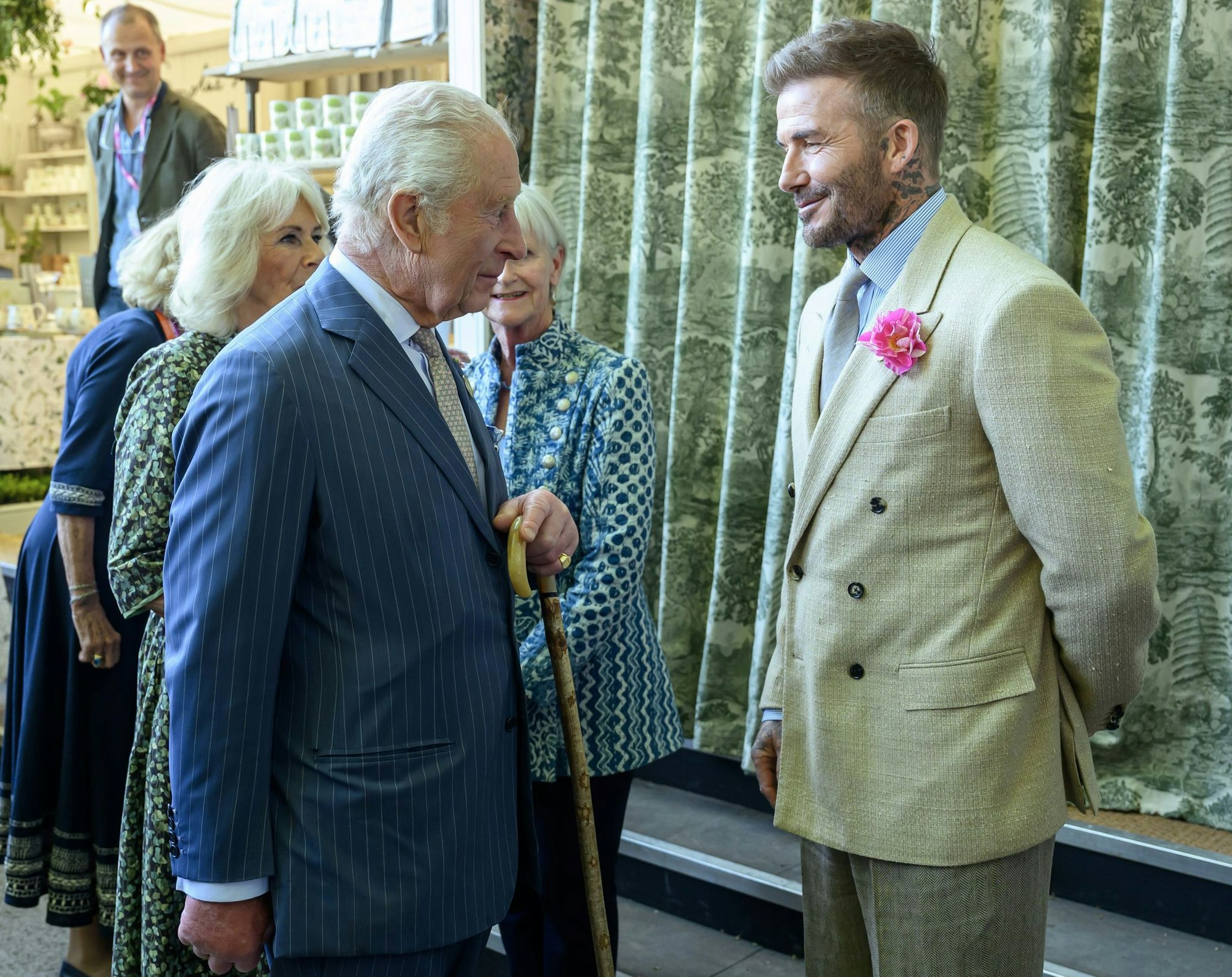 David Beckham (r) ist großer Verehrer des britischen Königshauses. (Archivbild)