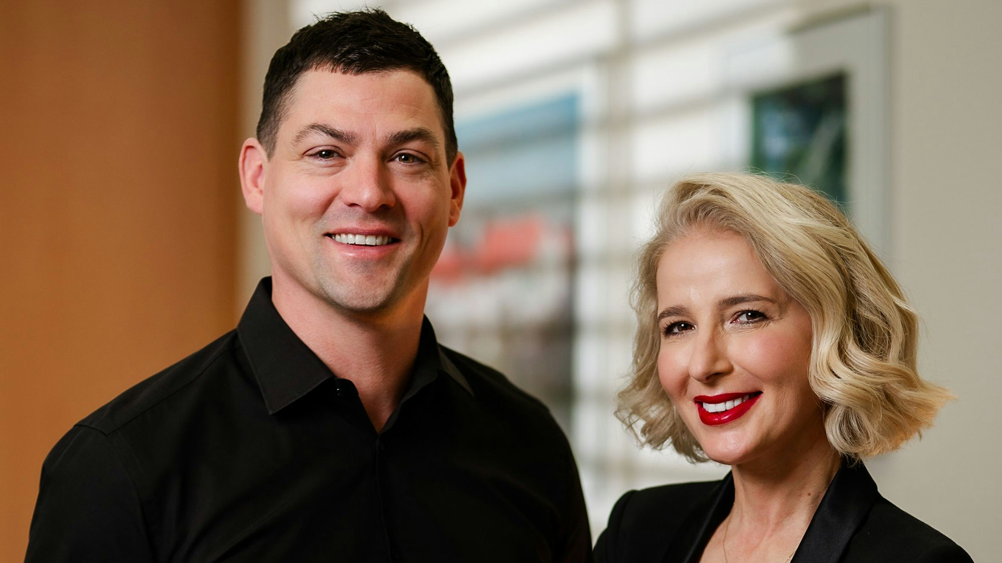 Alexander Dederichs und Meral Tosun bilden den Vorstand des Gemeinnützigen Bauvereins Opladen.