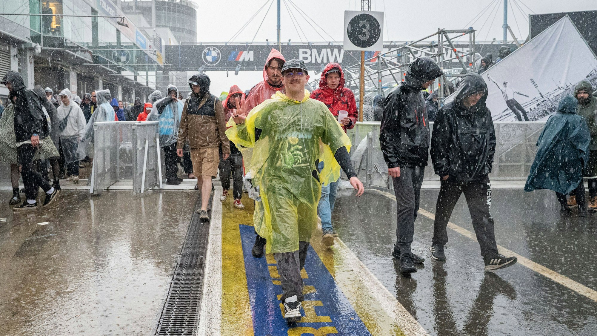 Unwetter mit Starkregen bei Rock am Ring