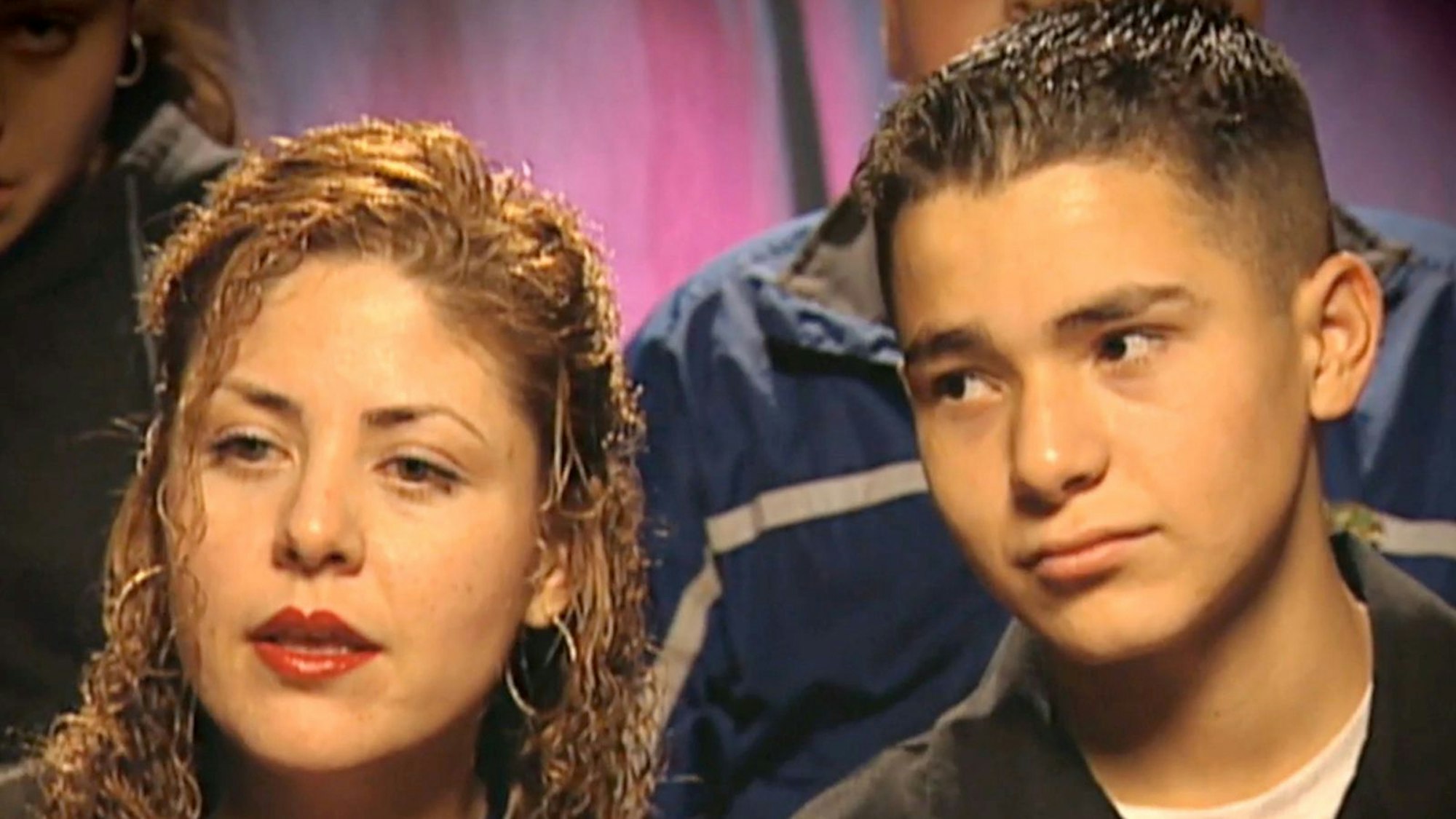 Im Fokus des Prozesses: Gavin Arvizo und seine Schwester Janet - sie erhoben schwere Vorwürfe gegen den Superstar. (Bild: Crime + Investigation / A+E Global Media)