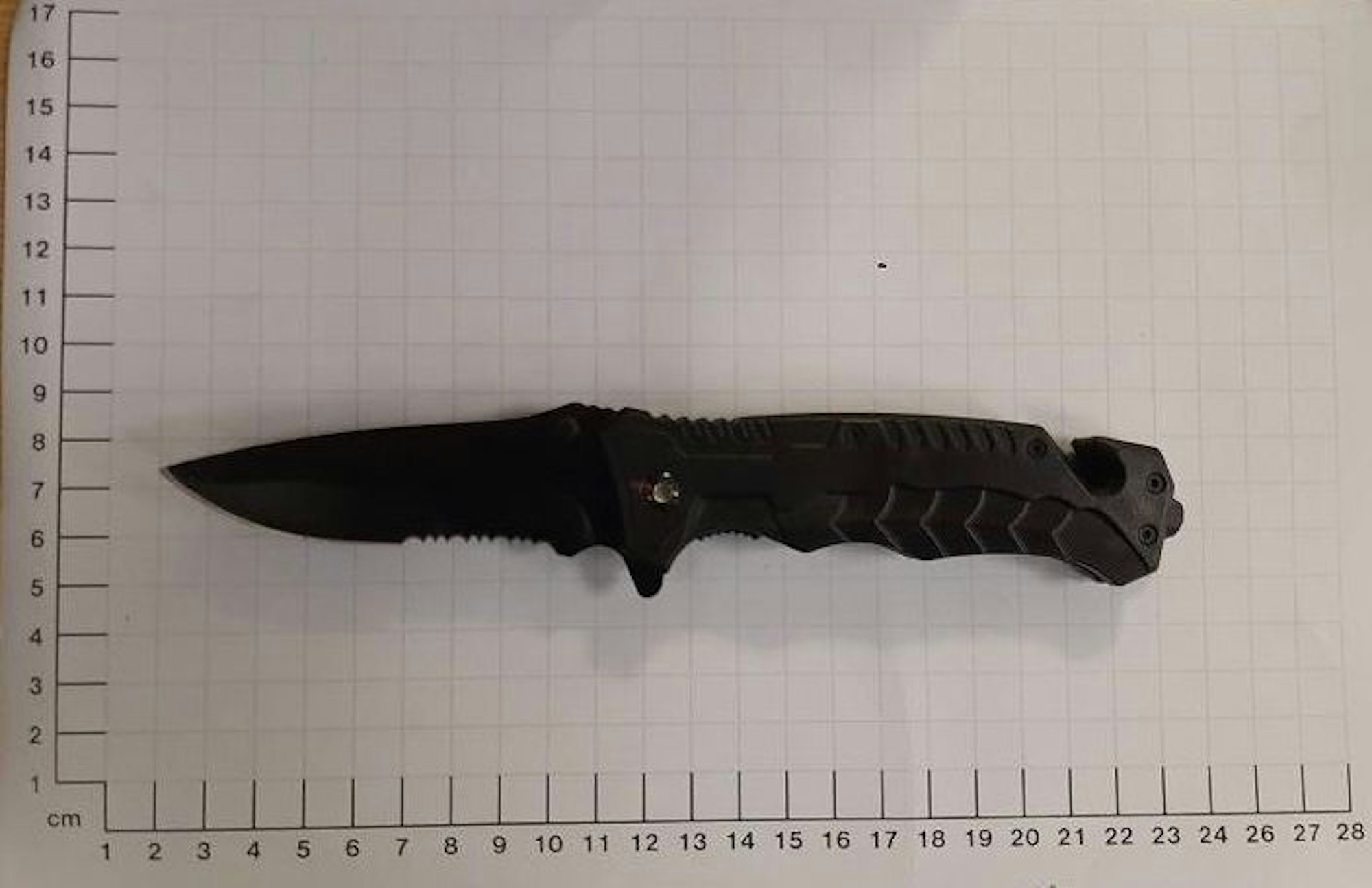 Einhandmesser, das von der Bundespolizei bei einem 13-Jährigen gefunden und beschlagnahmt wurde